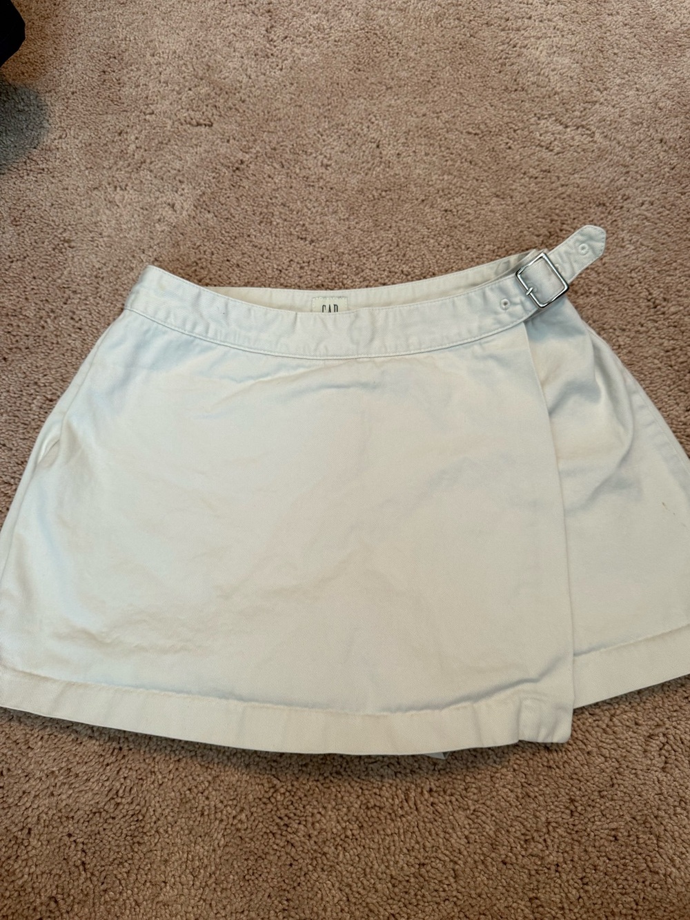 GAP White Wrap Skirt with Buckle Detail